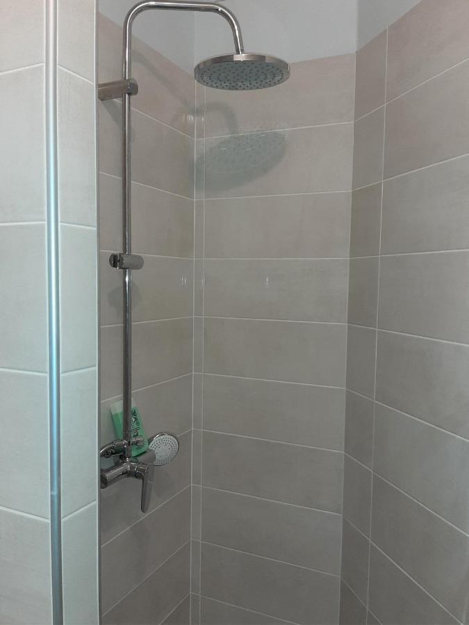 Appartement Le Flatiron - 4 Chambres ตาร์บ ภายนอก รูปภาพ